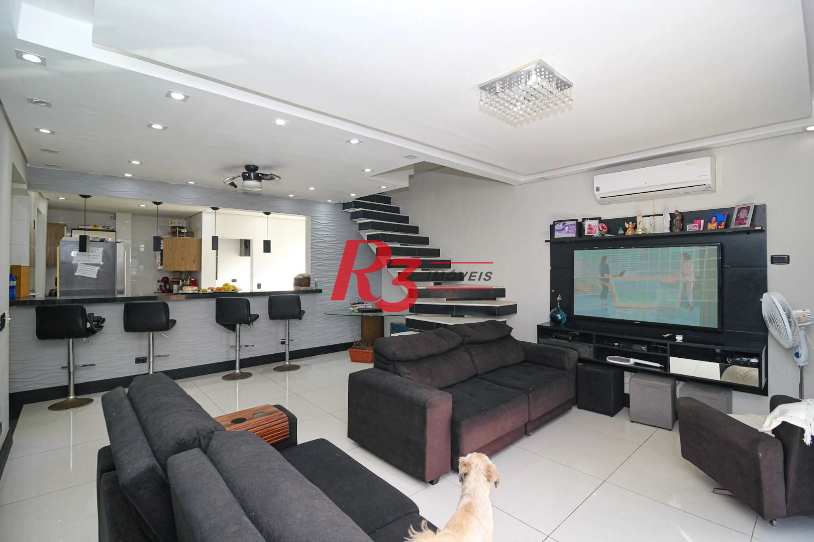 Casa com 5 dormitórios à venda, 367 m² por R$ 1.810.000,00 - Marapé - Santos/SP