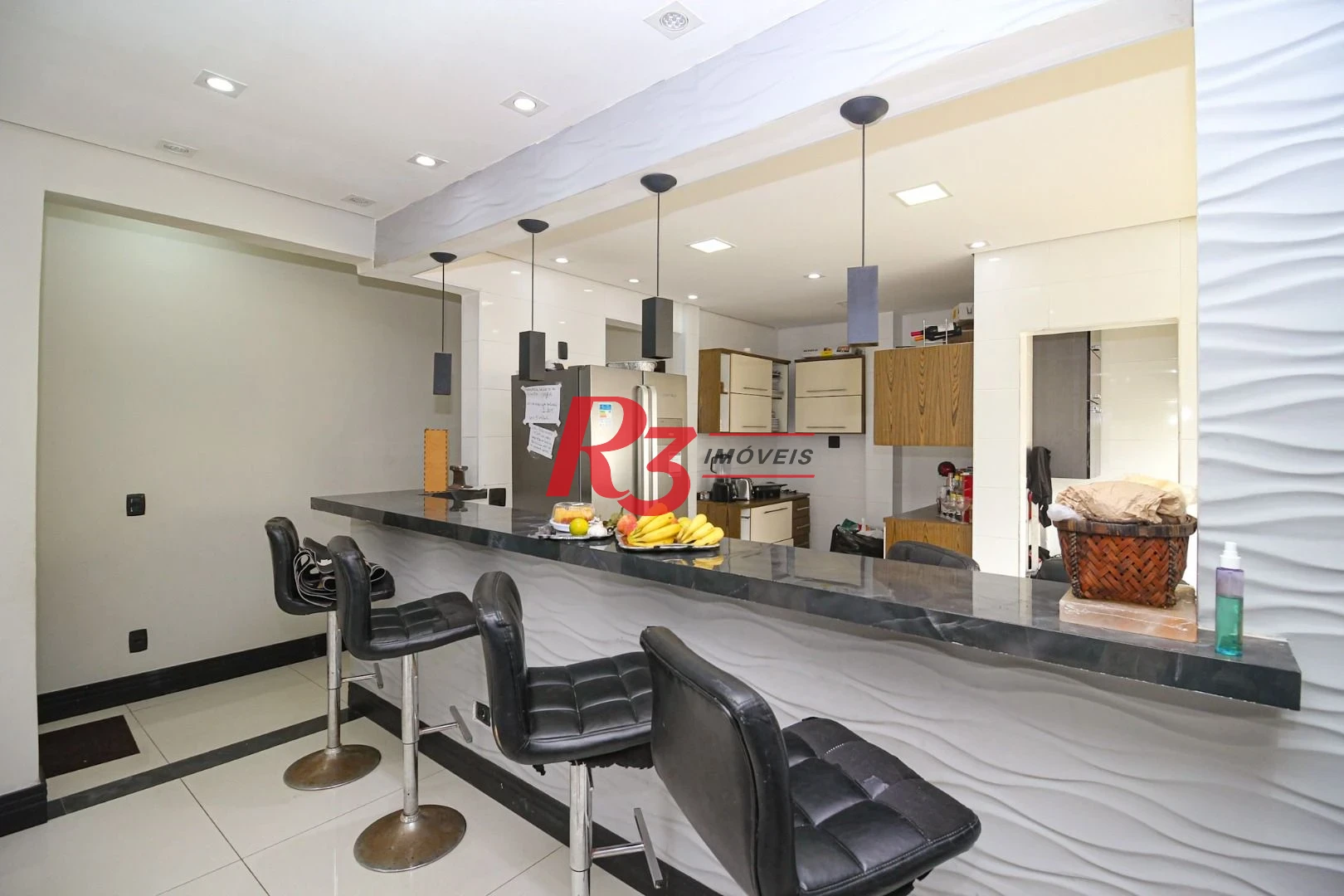 Casa com 5 dormitórios à venda, 367 m² por R$ 1.810.000,00 - Marapé - Santos/SP