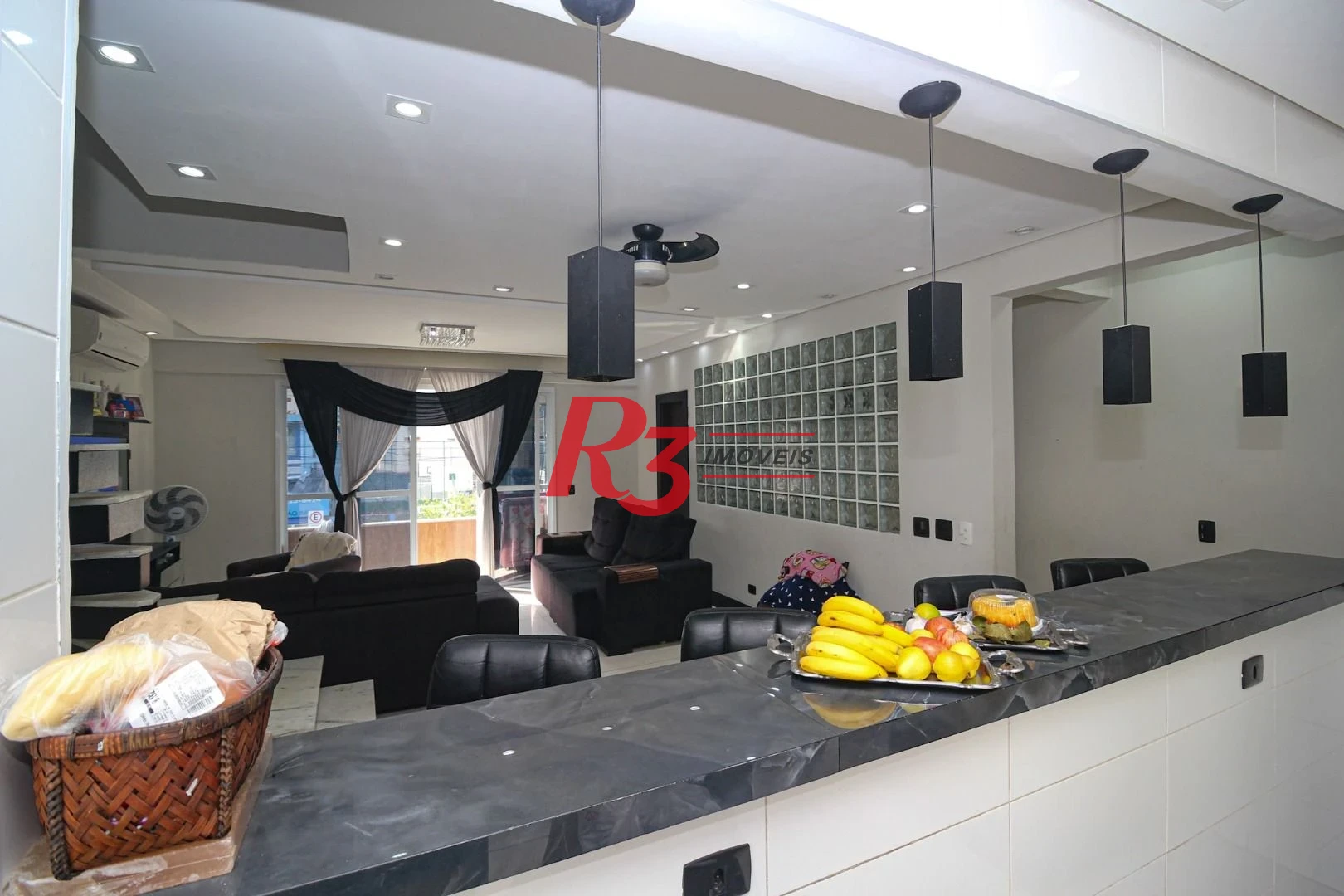 Casa com 5 dormitórios à venda, 367 m² por R$ 1.810.000,00 - Marapé - Santos/SP