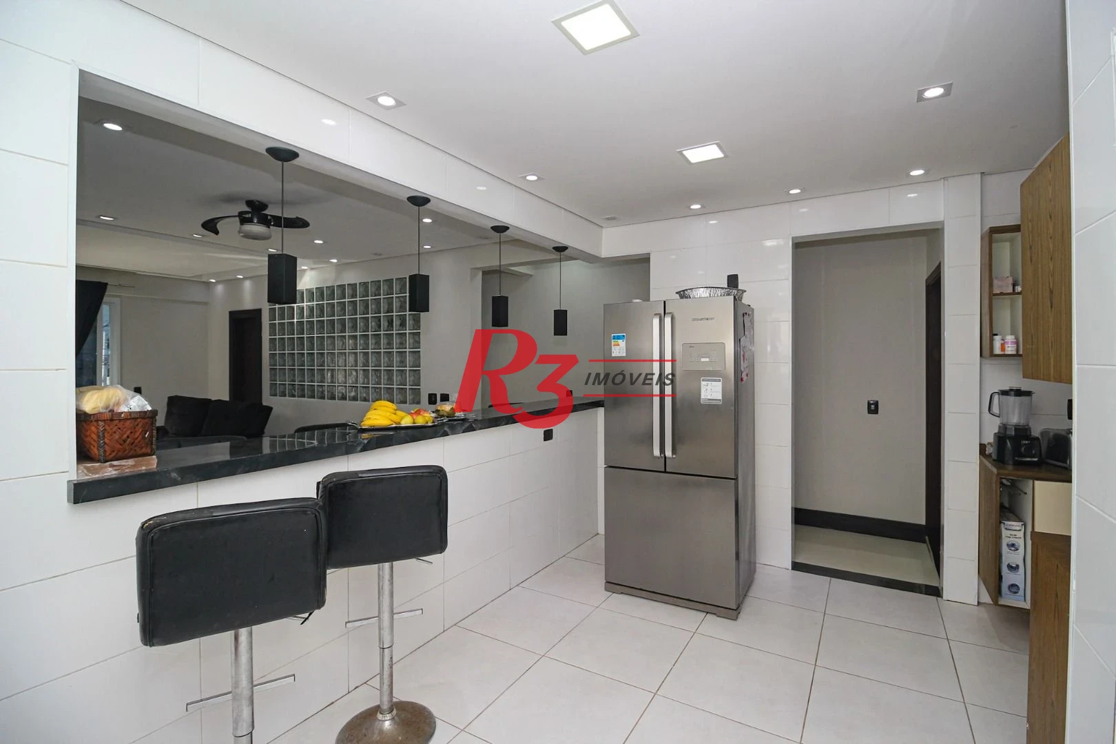 Casa com 5 dormitórios à venda, 367 m² por R$ 1.810.000,00 - Marapé - Santos/SP