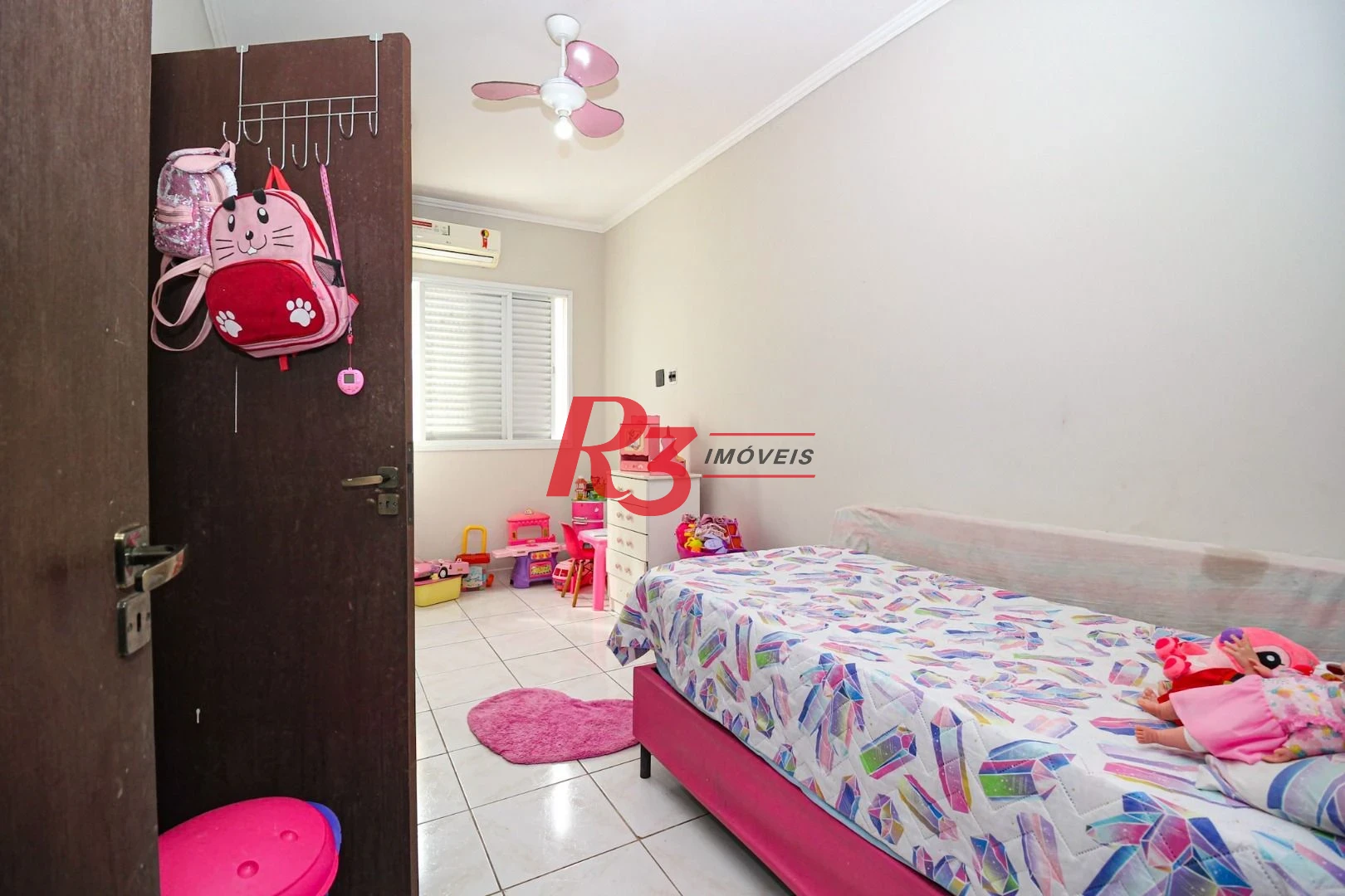 Casa com 5 dormitórios à venda, 367 m² por R$ 1.810.000,00 - Marapé - Santos/SP