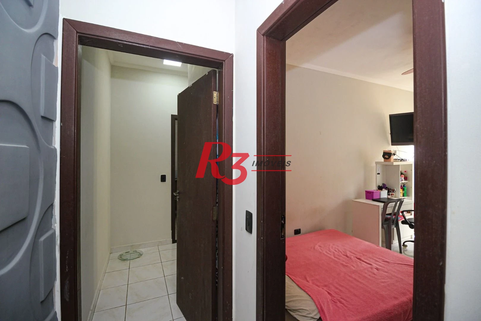 Casa com 5 dormitórios à venda, 367 m² por R$ 1.810.000,00 - Marapé - Santos/SP