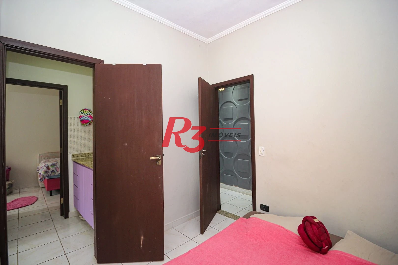 Casa com 5 dormitórios à venda, 367 m² por R$ 1.810.000,00 - Marapé - Santos/SP