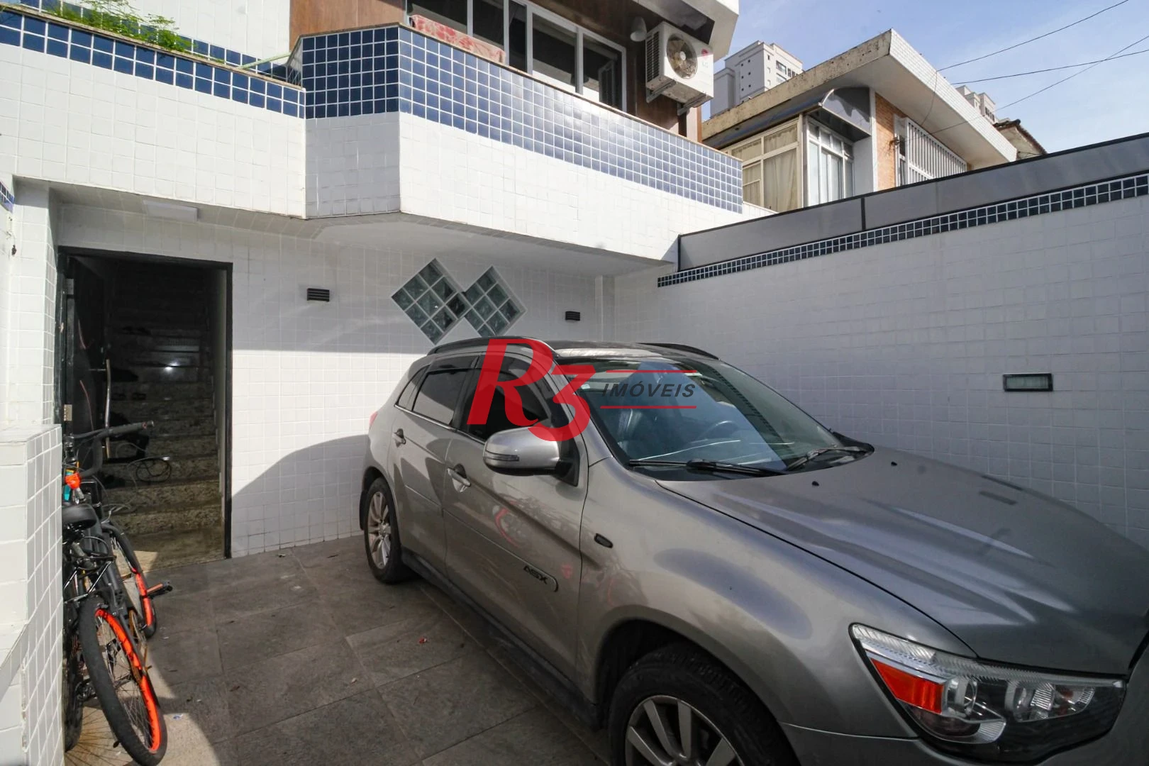 Casa com 5 dormitórios à venda, 367 m² por R$ 1.810.000,00 - Marapé - Santos/SP