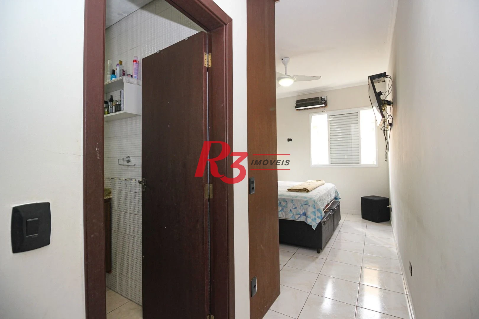 Casa com 5 dormitórios à venda, 367 m² por R$ 1.810.000,00 - Marapé - Santos/SP