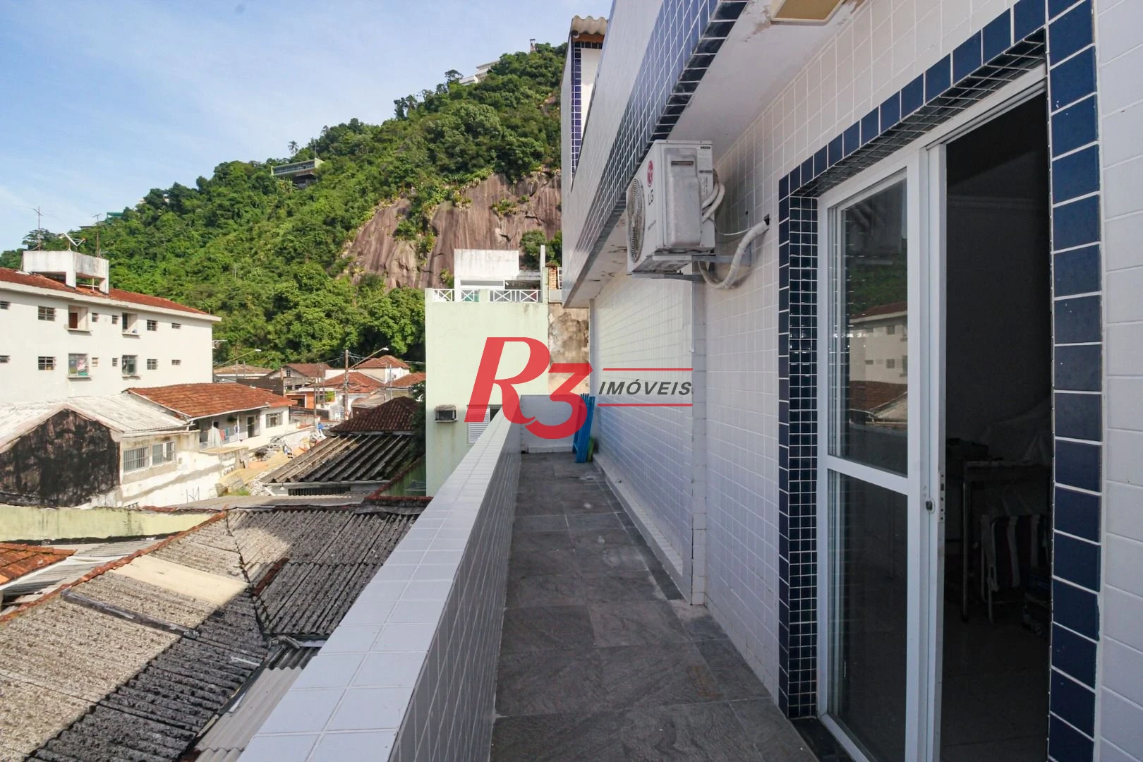 Casa com 5 dormitórios à venda, 367 m² por R$ 1.810.000,00 - Marapé - Santos/SP
