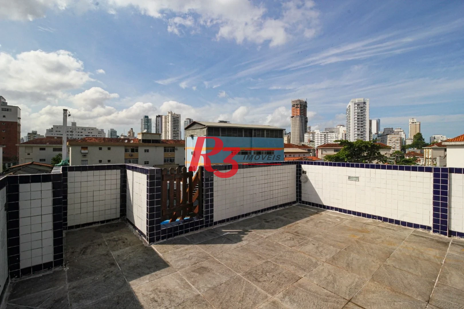 Casa com 5 dormitórios à venda, 367 m² por R$ 1.810.000,00 - Marapé - Santos/SP
