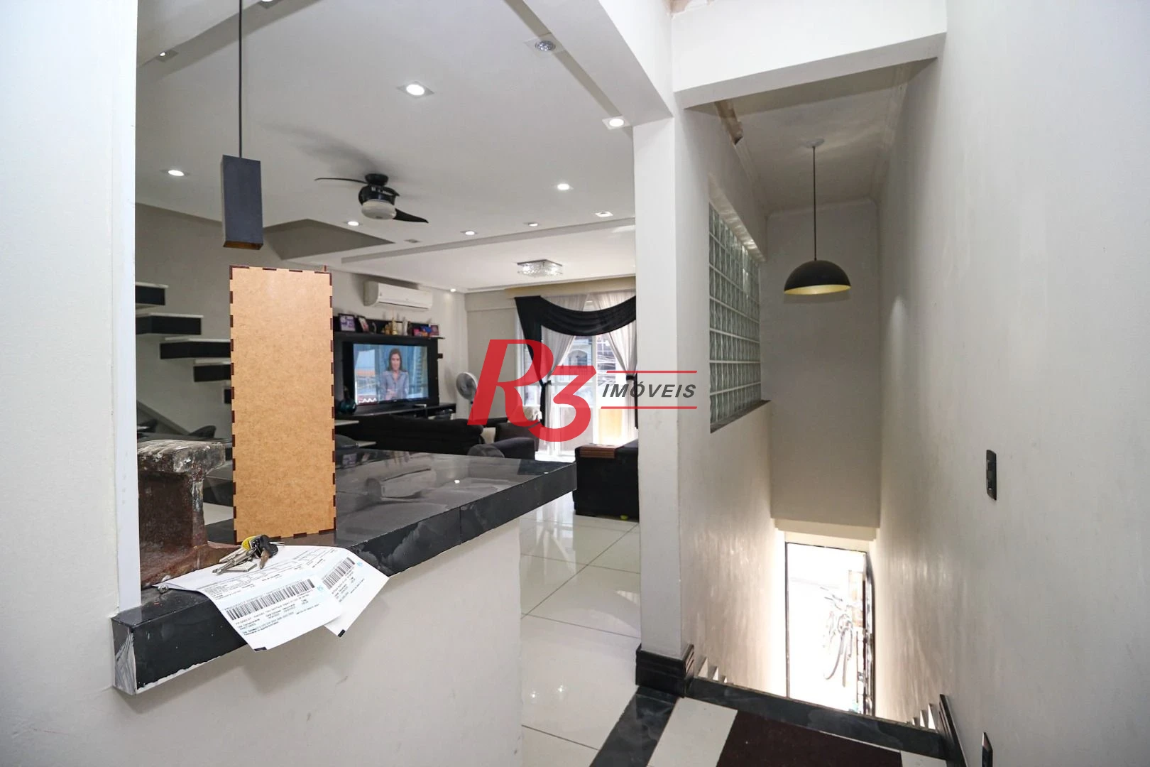 Casa com 5 dormitórios à venda, 367 m² por R$ 1.810.000,00 - Marapé - Santos/SP