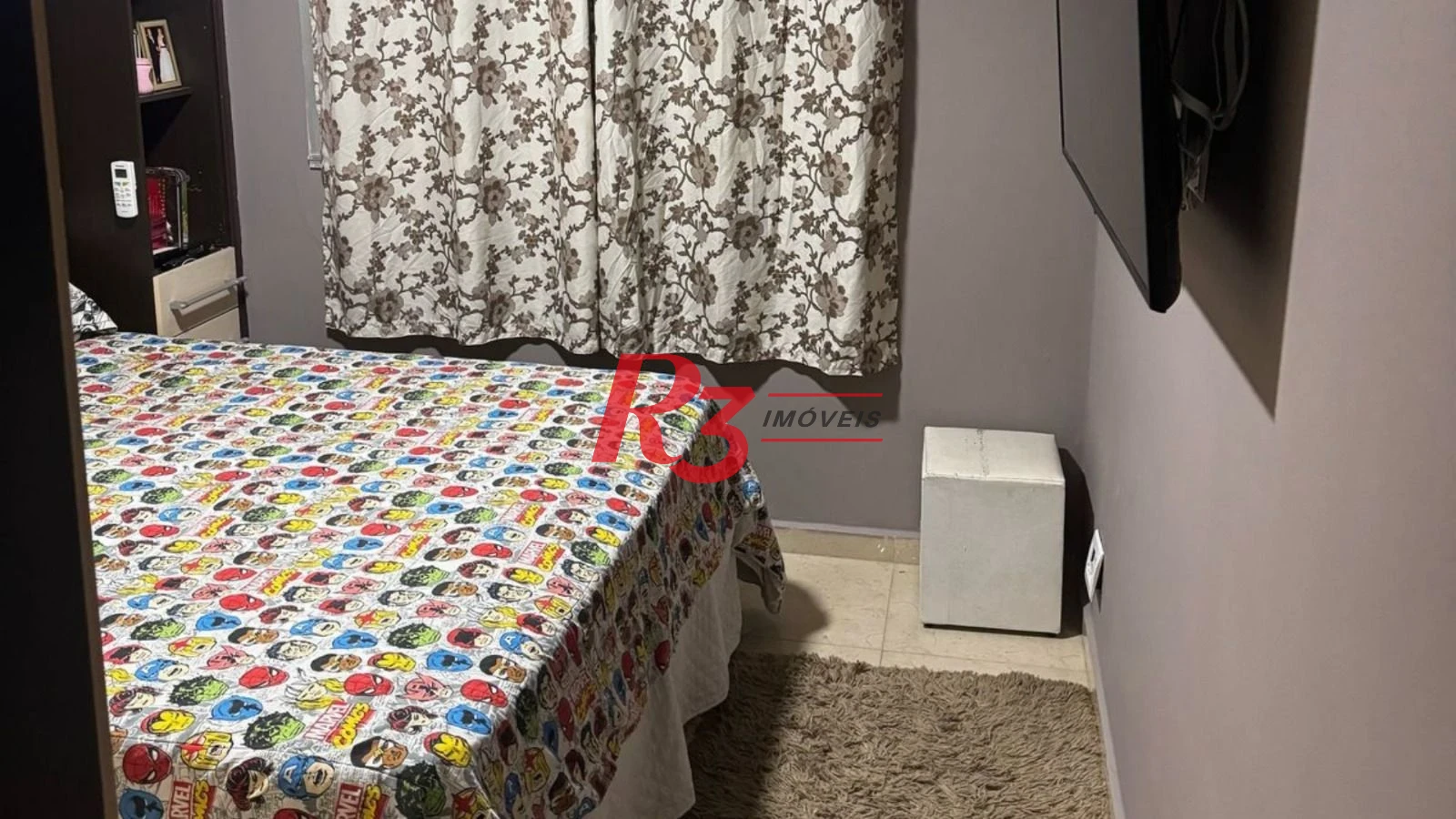 Apartamento com 2 dormitórios à venda, 70 m² por R$ 300.000,00 - Saboó - Santos/SP