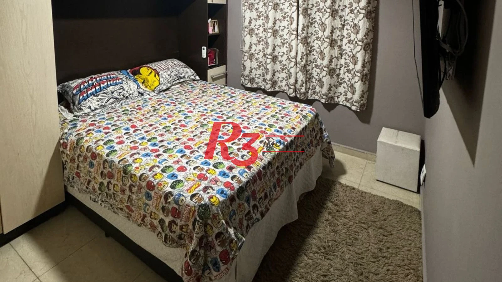 Apartamento com 2 dormitórios à venda, 70 m² por R$ 300.000,00 - Saboó - Santos/SP