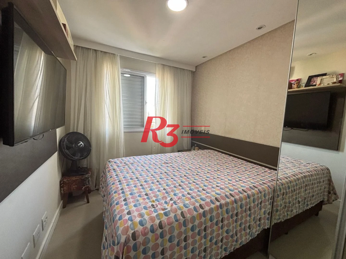 Apartamento com 2 dormitórios à venda, 64 m² por R$ 650.000,00 - Marapé - Santos/SP