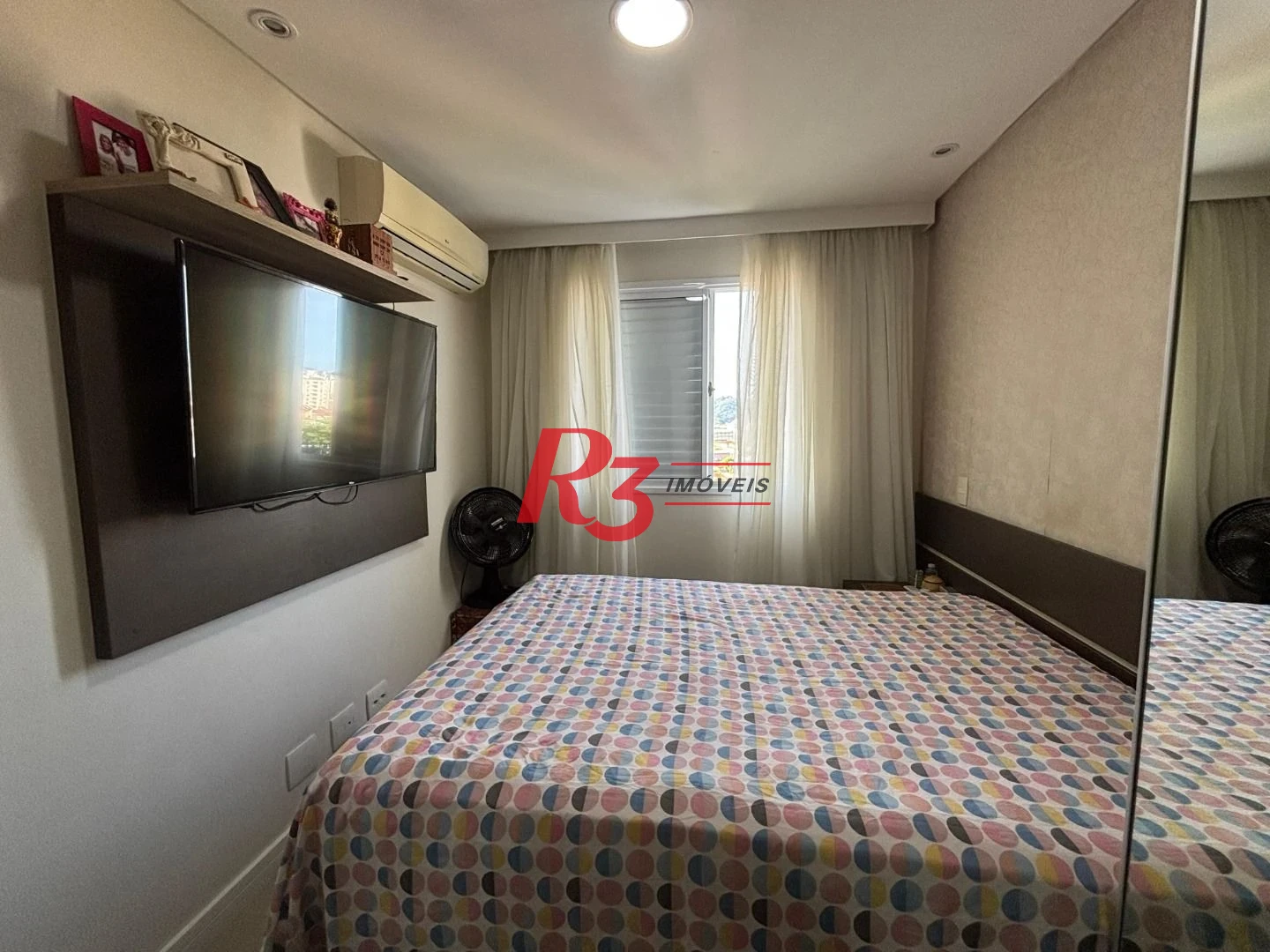 Apartamento com 2 dormitórios à venda, 64 m² por R$ 650.000,00 - Marapé - Santos/SP