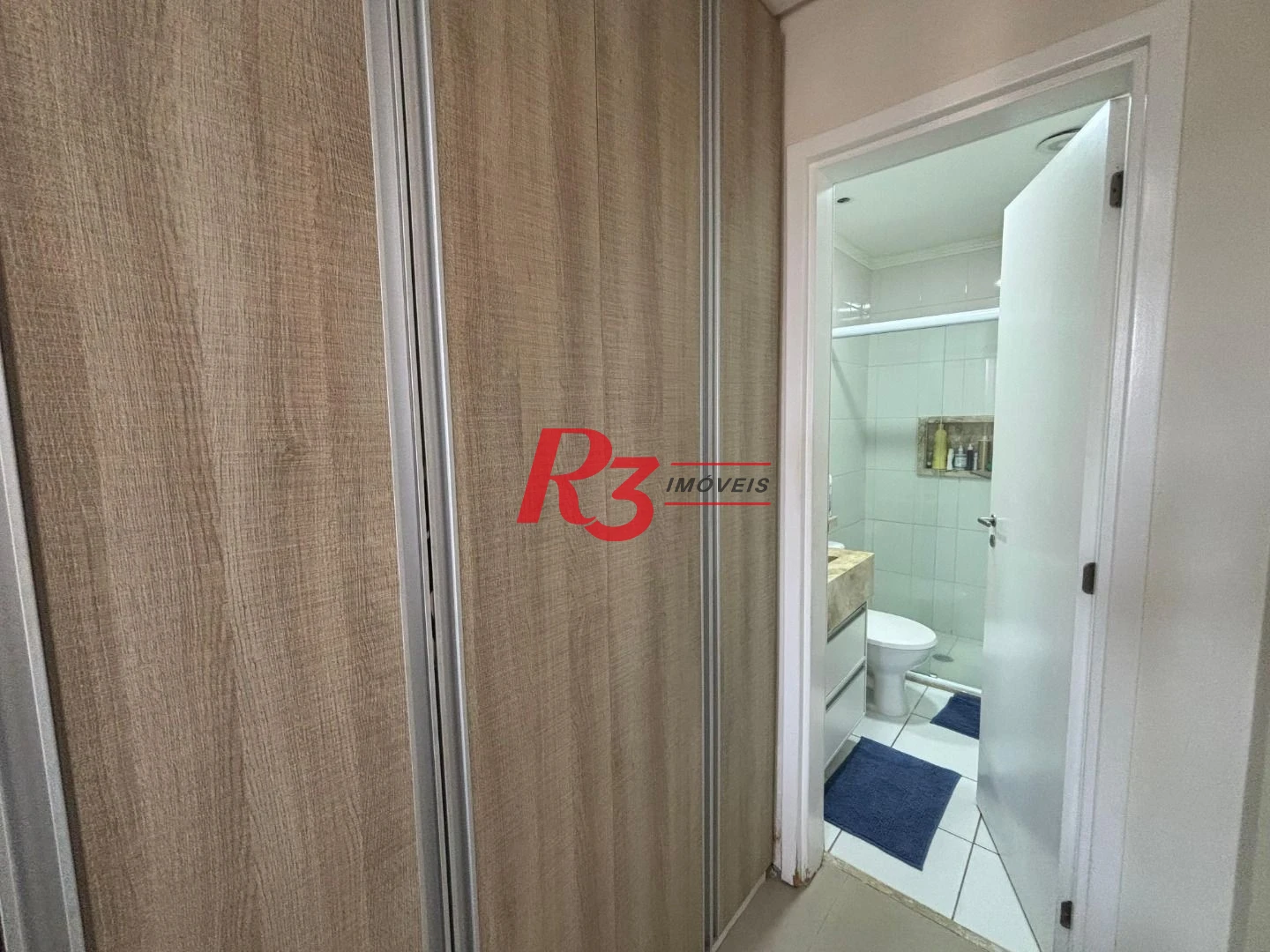 Apartamento com 2 dormitórios à venda, 64 m² por R$ 650.000,00 - Marapé - Santos/SP