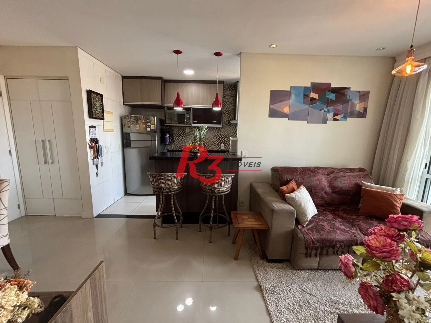 Apartamento com 2 dormitórios à venda, 64 m² por R$ 650.000,00 - Marapé - Santos/SP