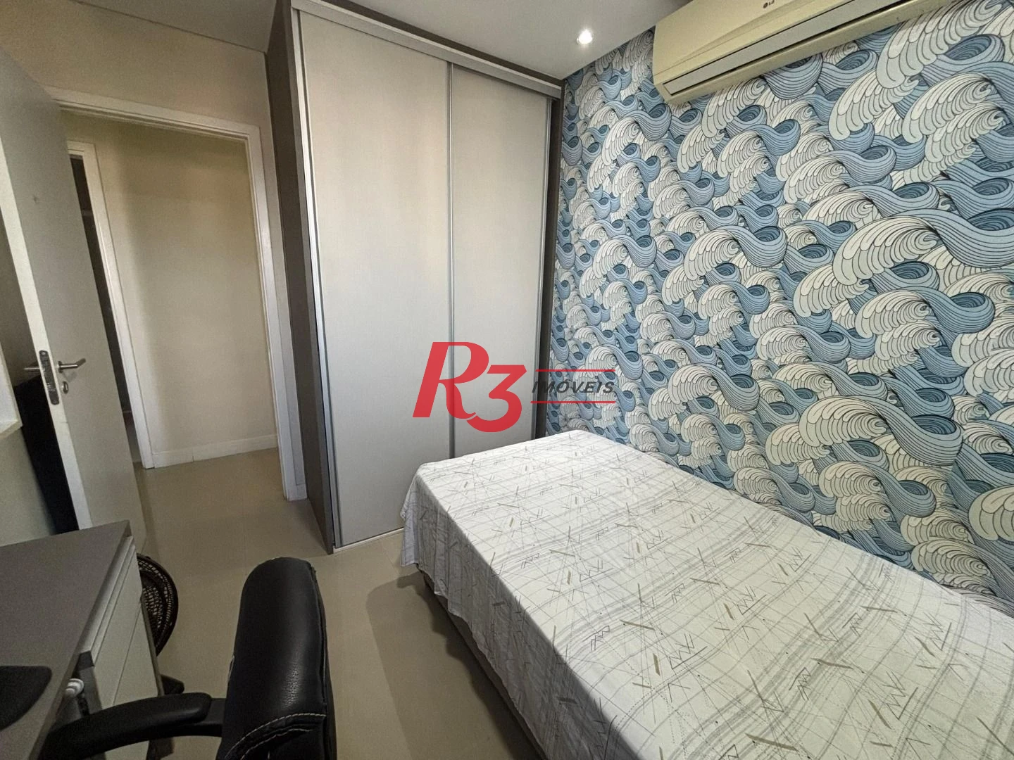 Apartamento com 2 dormitórios à venda, 64 m² por R$ 650.000,00 - Marapé - Santos/SP