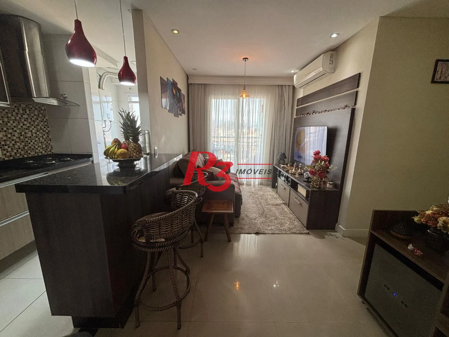 Apartamento com 2 dormitórios à venda, 64 m² por R$ 650.000,00 - Marapé - Santos/SP