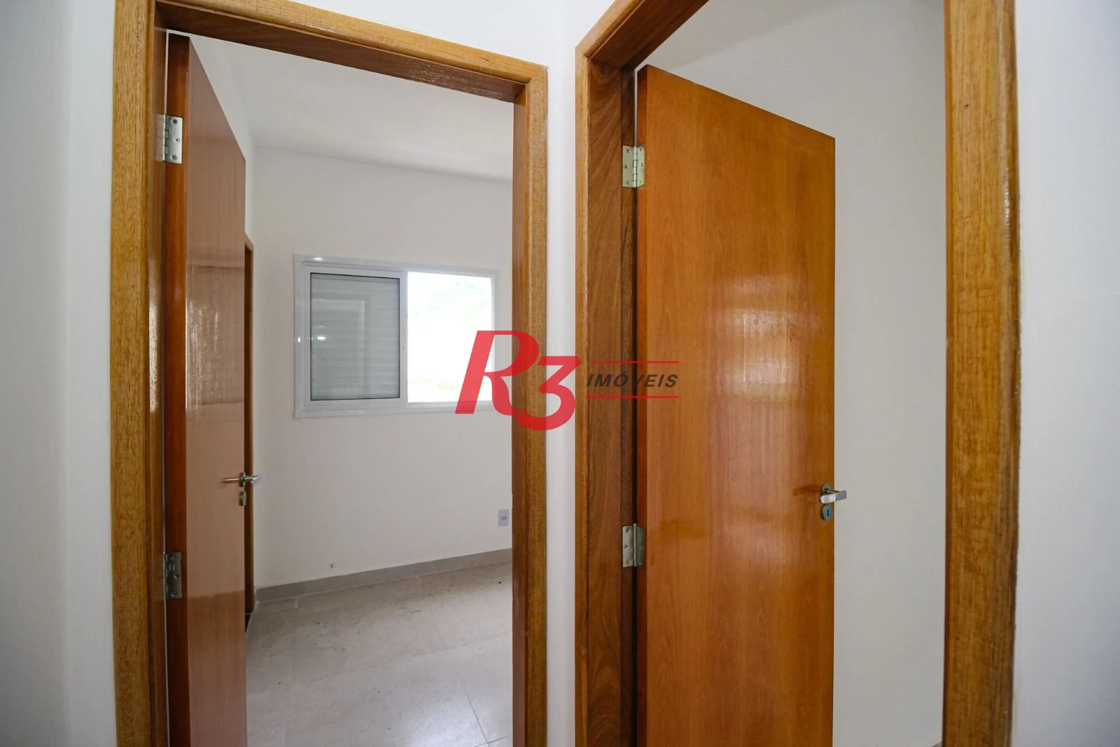 Apartamento com 2 dormitórios à venda, 59 m² por R$ 510.000,00 - Marapé - Santos/SP