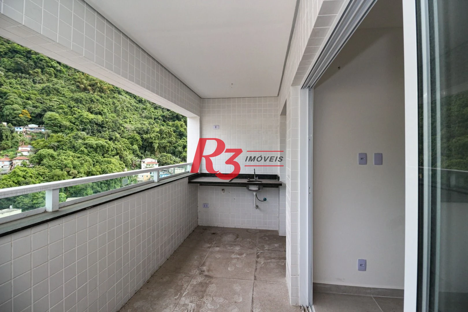 Apartamento com 2 dormitórios à venda, 59 m² por R$ 510.000,00 - Marapé - Santos/SP
