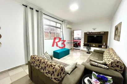 Casa com 3 dormitórios à venda, 233 m² por R$ 1.200.000,00 - Campo Grande - Santos/SP