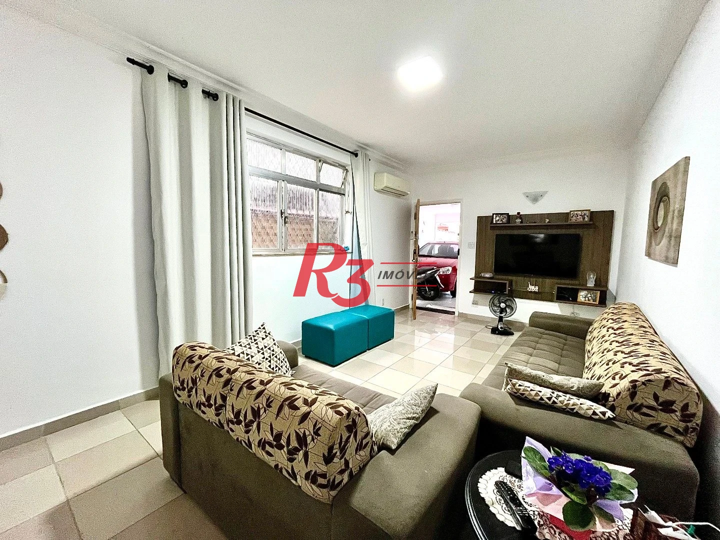 Casa com 3 dormitórios à venda, 233 m² por R$ 1.200.000,00 - Campo Grande - Santos/SP