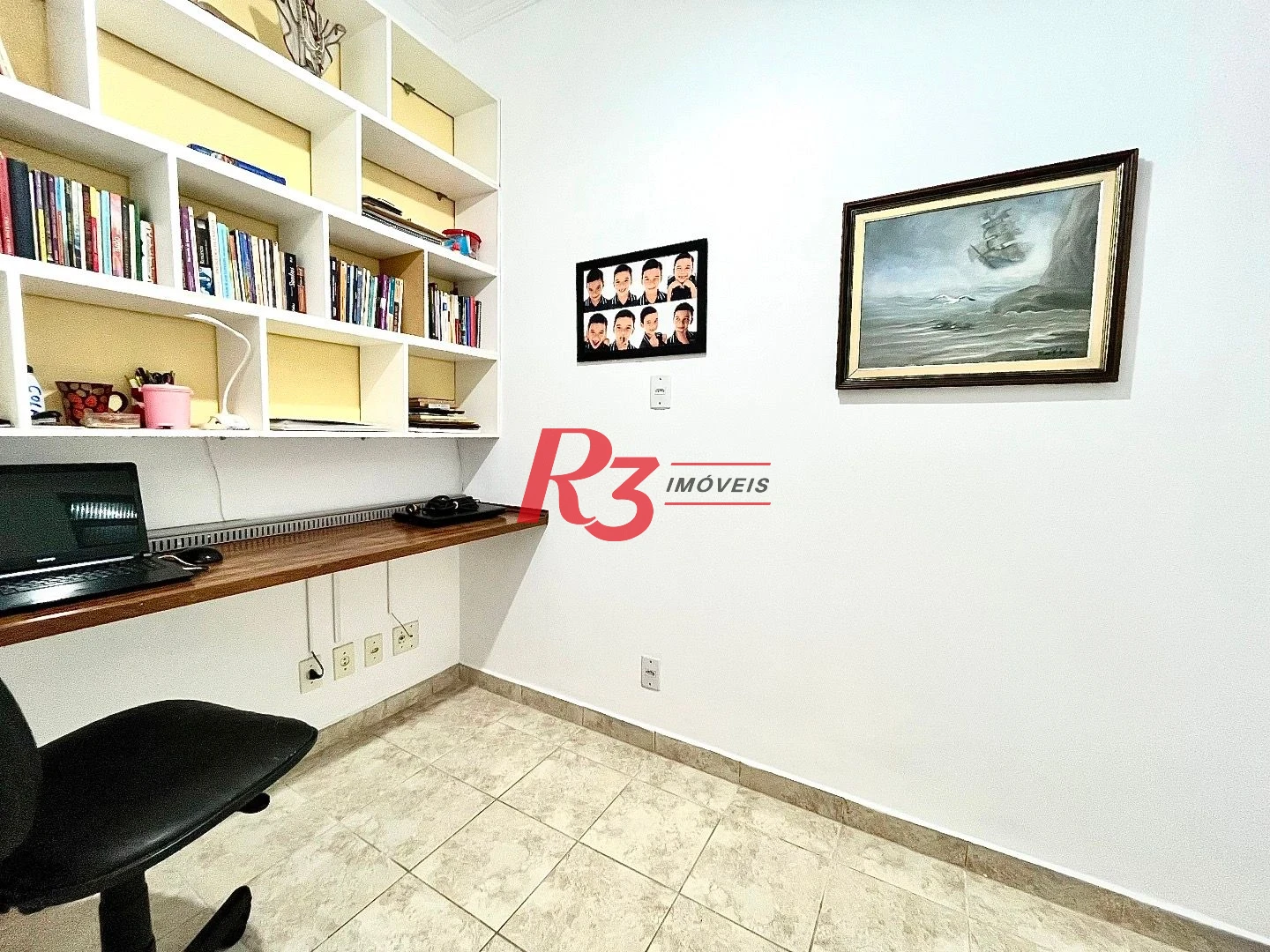 Casa com 3 dormitórios à venda, 233 m² por R$ 1.200.000,00 - Campo Grande - Santos/SP