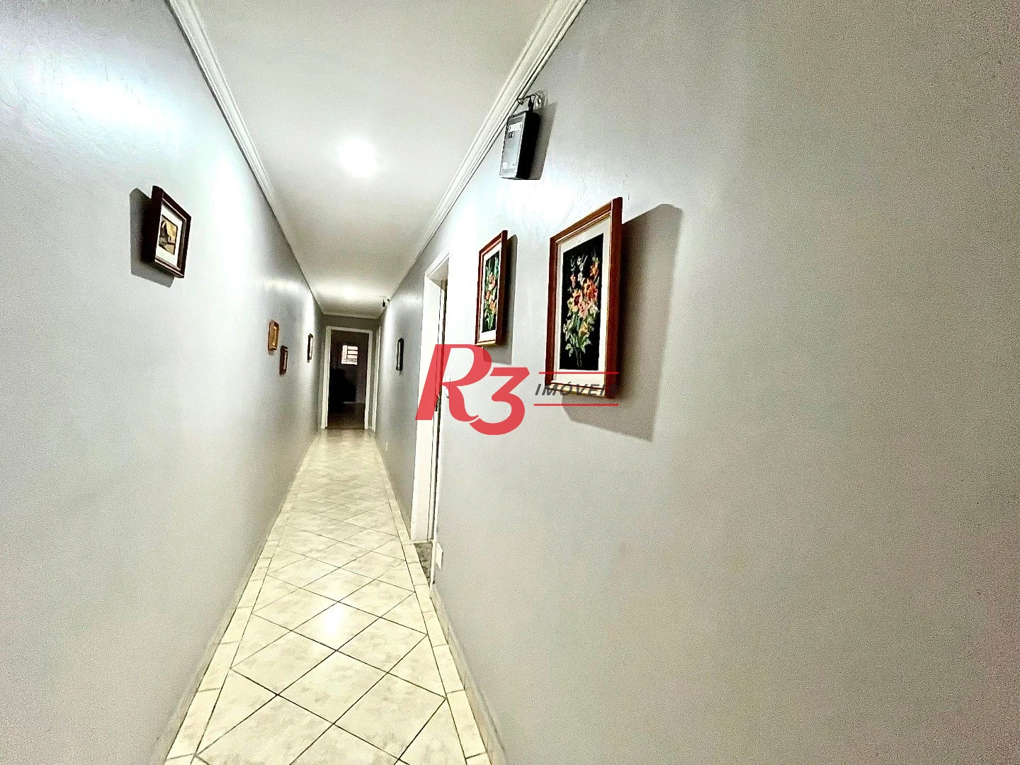 Casa com 3 dormitórios à venda, 233 m² por R$ 1.200.000,00 - Campo Grande - Santos/SP