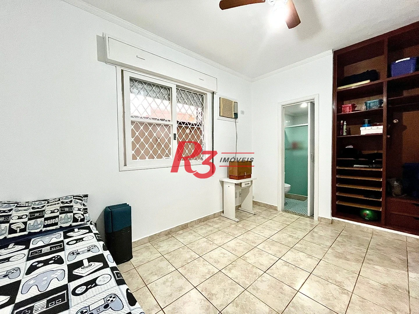 Casa com 3 dormitórios à venda, 233 m² por R$ 1.200.000,00 - Campo Grande - Santos/SP