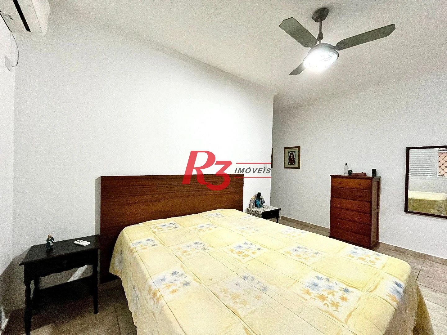 Casa com 3 dormitórios à venda, 233 m² por R$ 1.200.000,00 - Campo Grande - Santos/SP
