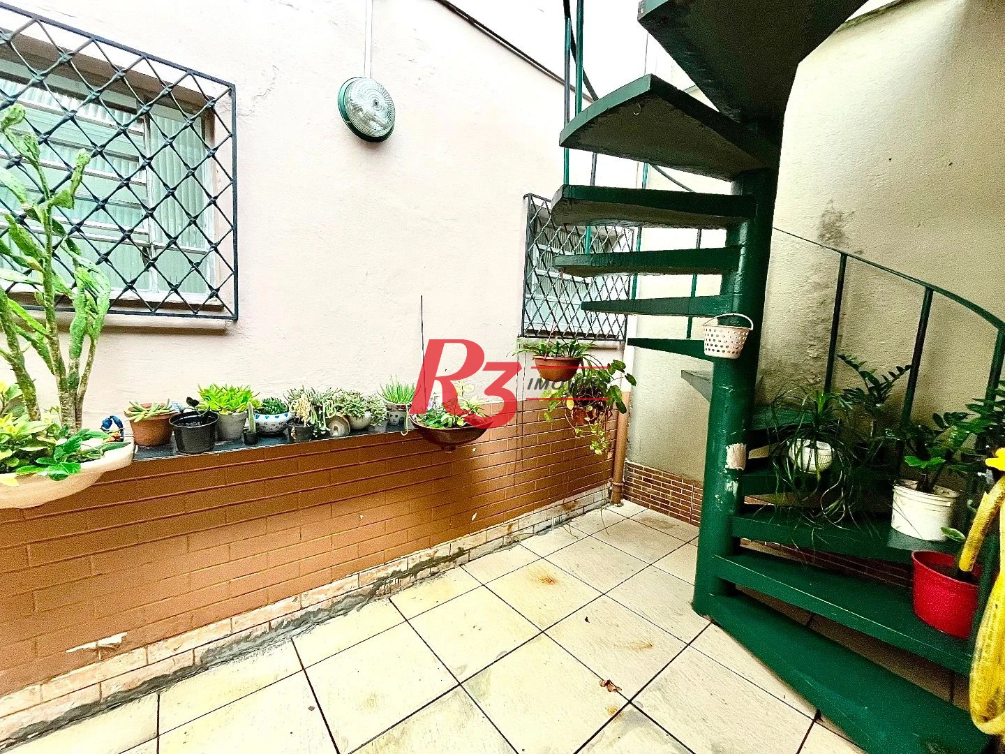 Casa com 3 dormitórios à venda, 233 m² por R$ 1.200.000,00 - Campo Grande - Santos/SP