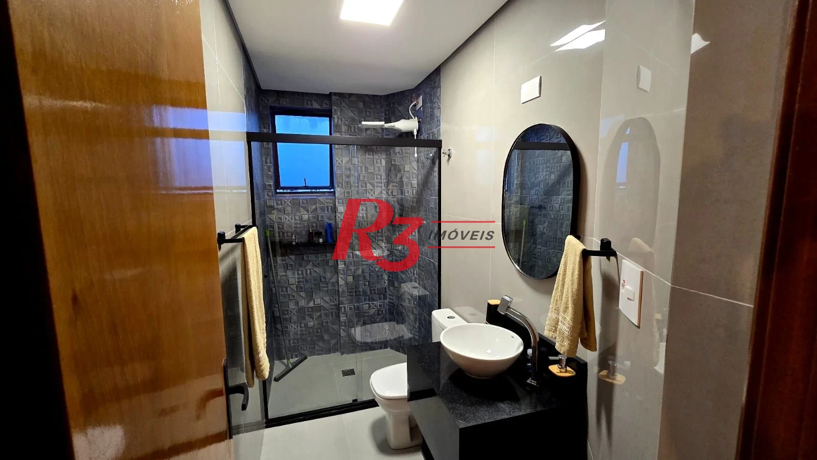 Apartamento com 1 dormitório à venda, 50 m² por R$ 500.000,00 - Vila Guilhermina - Praia Grande/SP