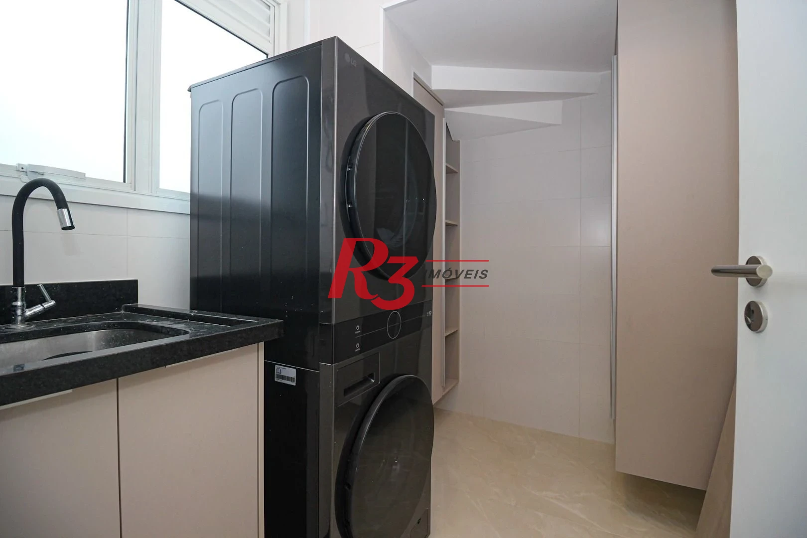 Cobertura com 3 suítes à venda, 166 m² por R$ 4.500.000 - Embaré - Santos/SP