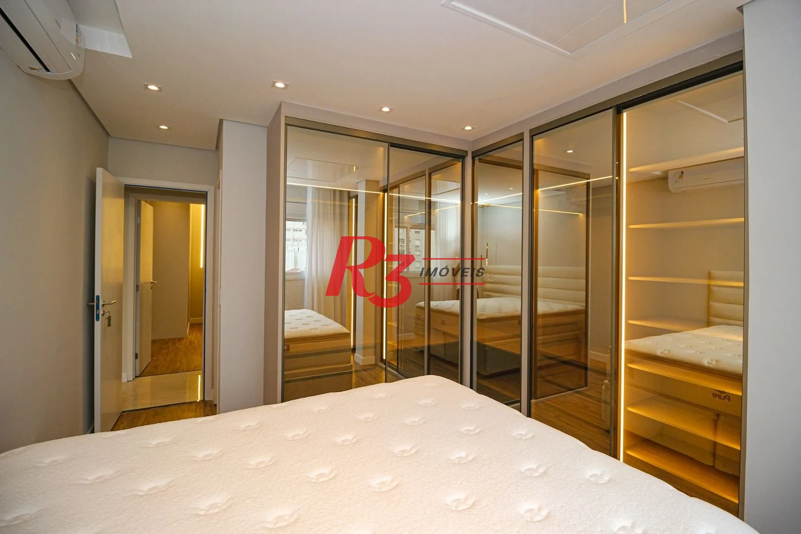 Cobertura com 3 suítes à venda, 166 m² por R$ 4.500.000 - Embaré - Santos/SP