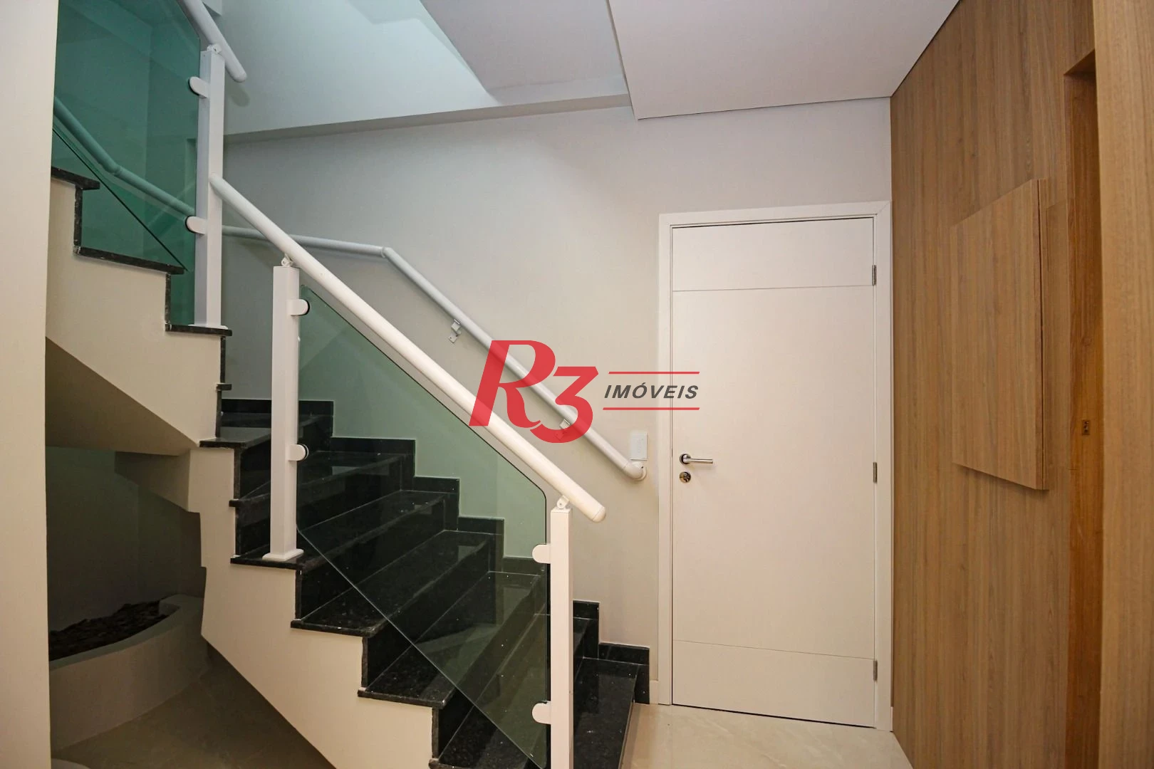 Cobertura com 3 suítes à venda, 166 m² por R$ 4.500.000 - Embaré - Santos/SP