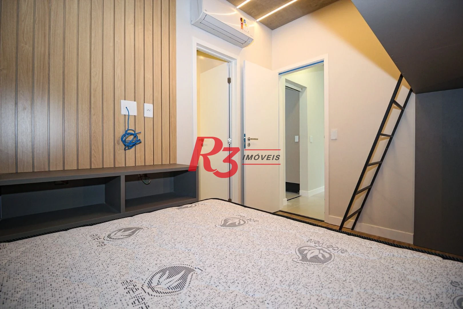 Cobertura com 3 suítes à venda, 166 m² por R$ 4.500.000 - Embaré - Santos/SP