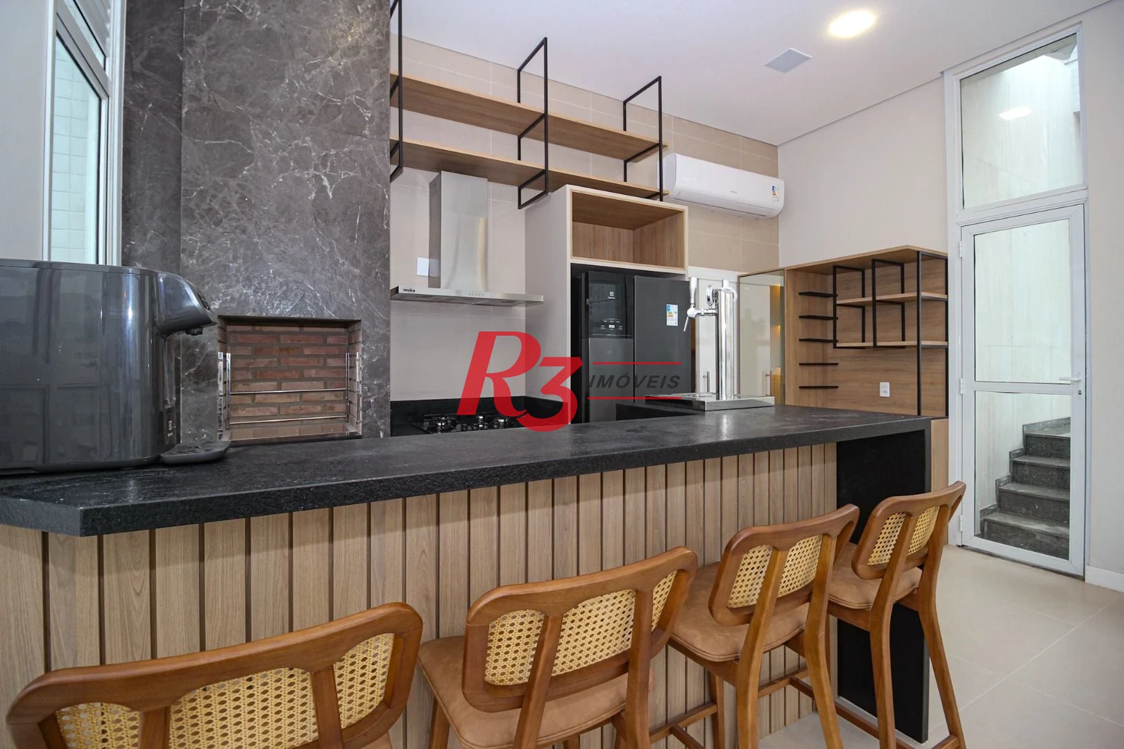 Cobertura com 3 suítes à venda, 166 m² por R$ 4.500.000 - Embaré - Santos/SP
