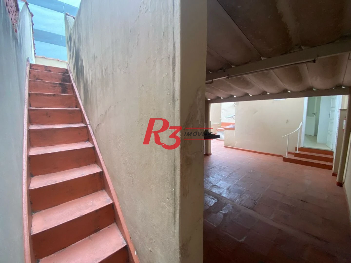 Sobrado com 4 dormitórios à venda, 249 m² por R$ 1.600.000,00 - Boqueirão - Santos/SP