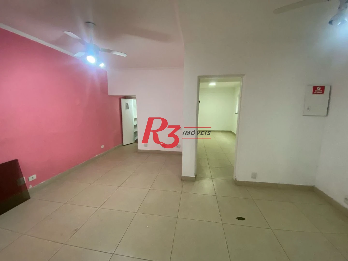 Sobrado com 4 dormitórios à venda, 249 m² por R$ 1.600.000,00 - Boqueirão - Santos/SP