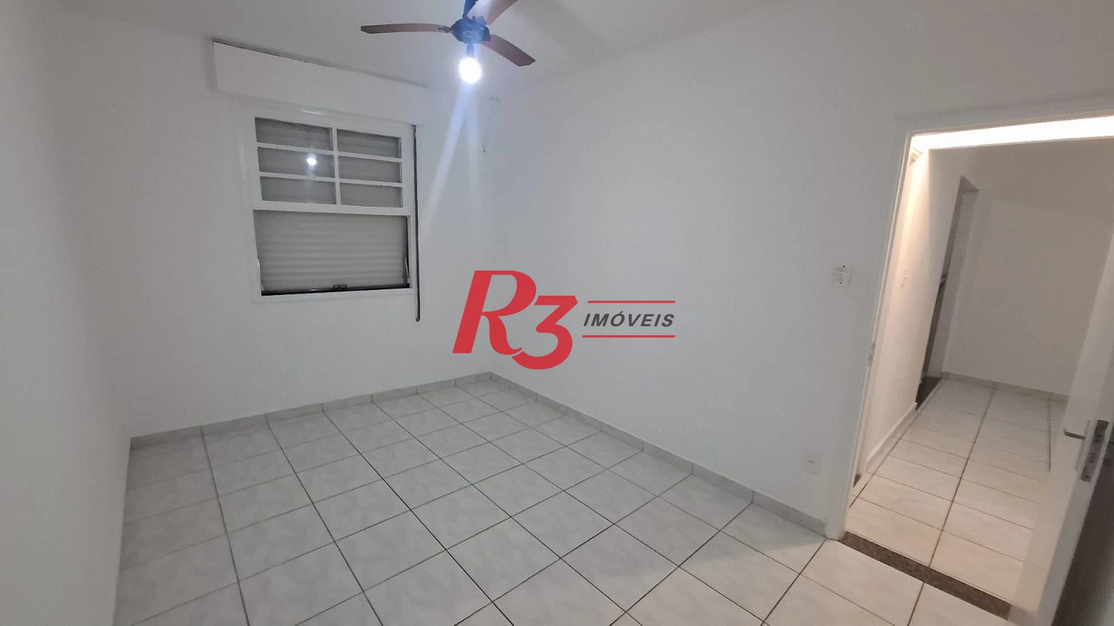 Apartamento com 2 dormitórios para alugar, 75 m² por R$ 3.200,02/mês - Boqueirão - Santos/SP