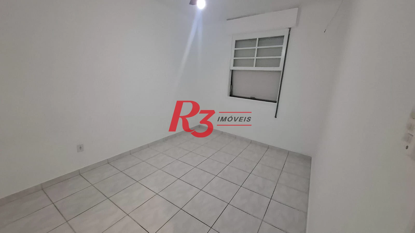 Apartamento com 2 dormitórios para alugar, 75 m² por R$ 3.200,02/mês - Boqueirão - Santos/SP