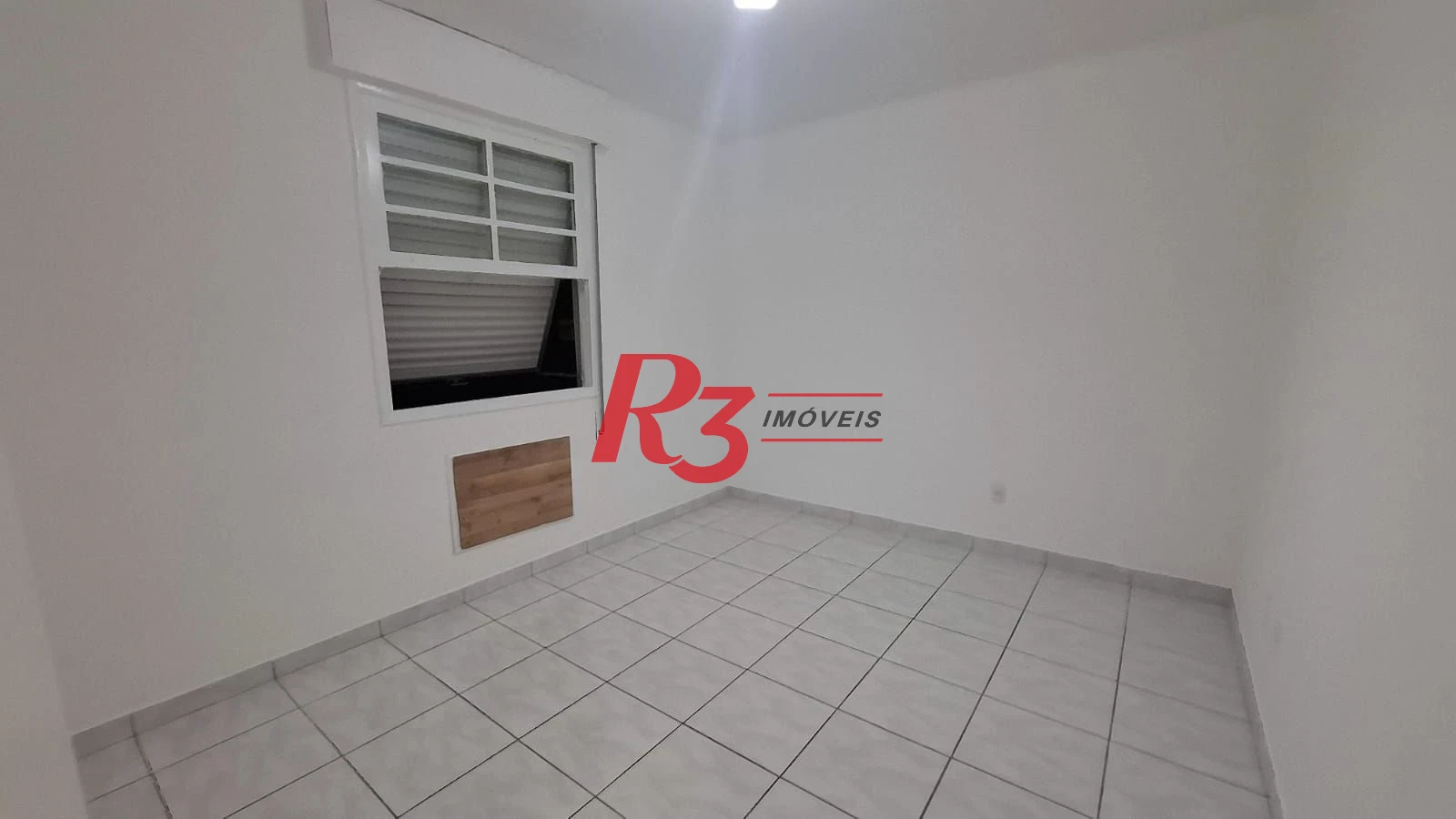 Apartamento com 2 dormitórios para alugar, 75 m² por R$ 3.200,02/mês - Boqueirão - Santos/SP