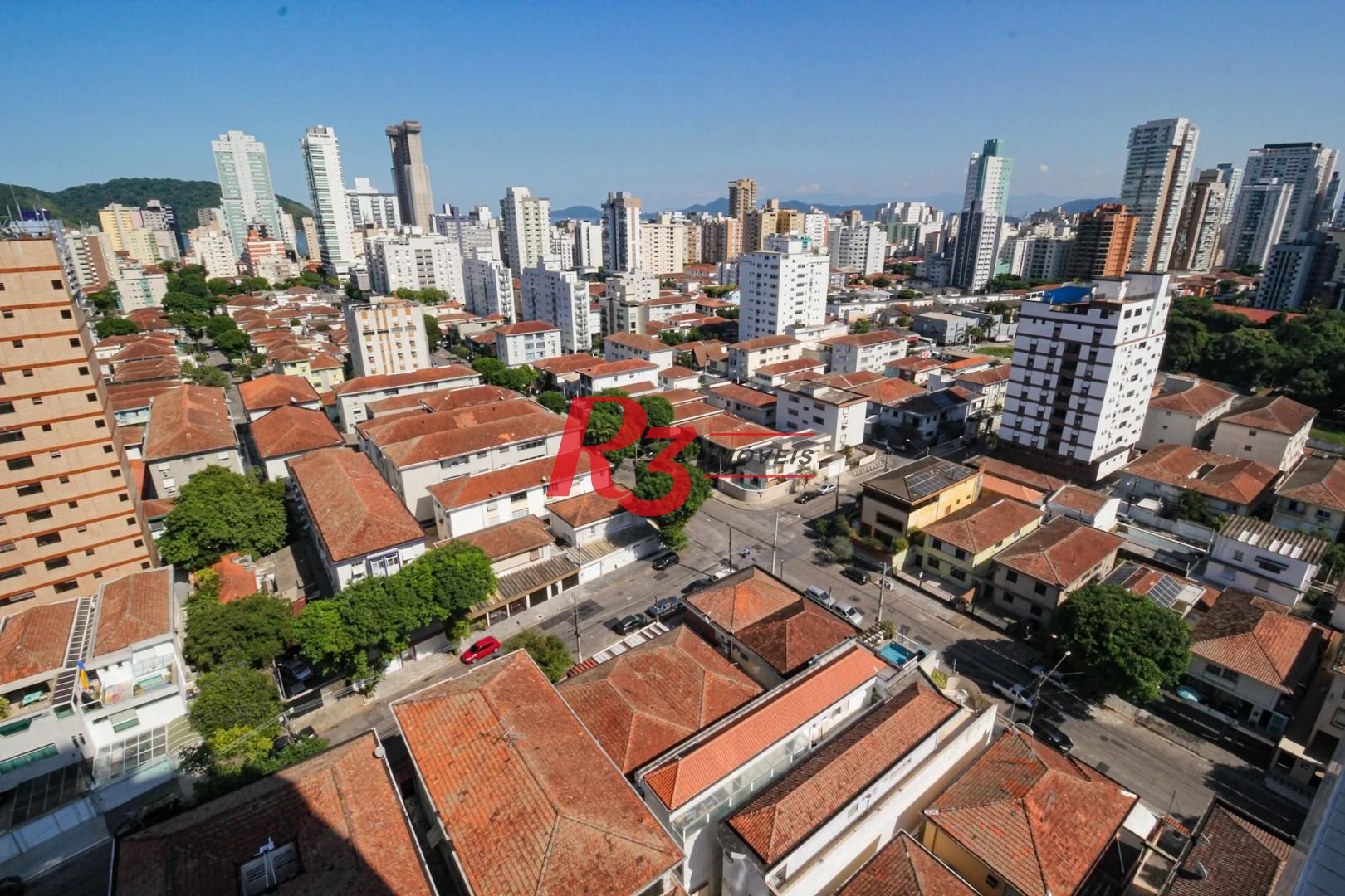 Apartamento á venda 2 dormitórios 2 suítes Edifício Supremo Ponta da Praia