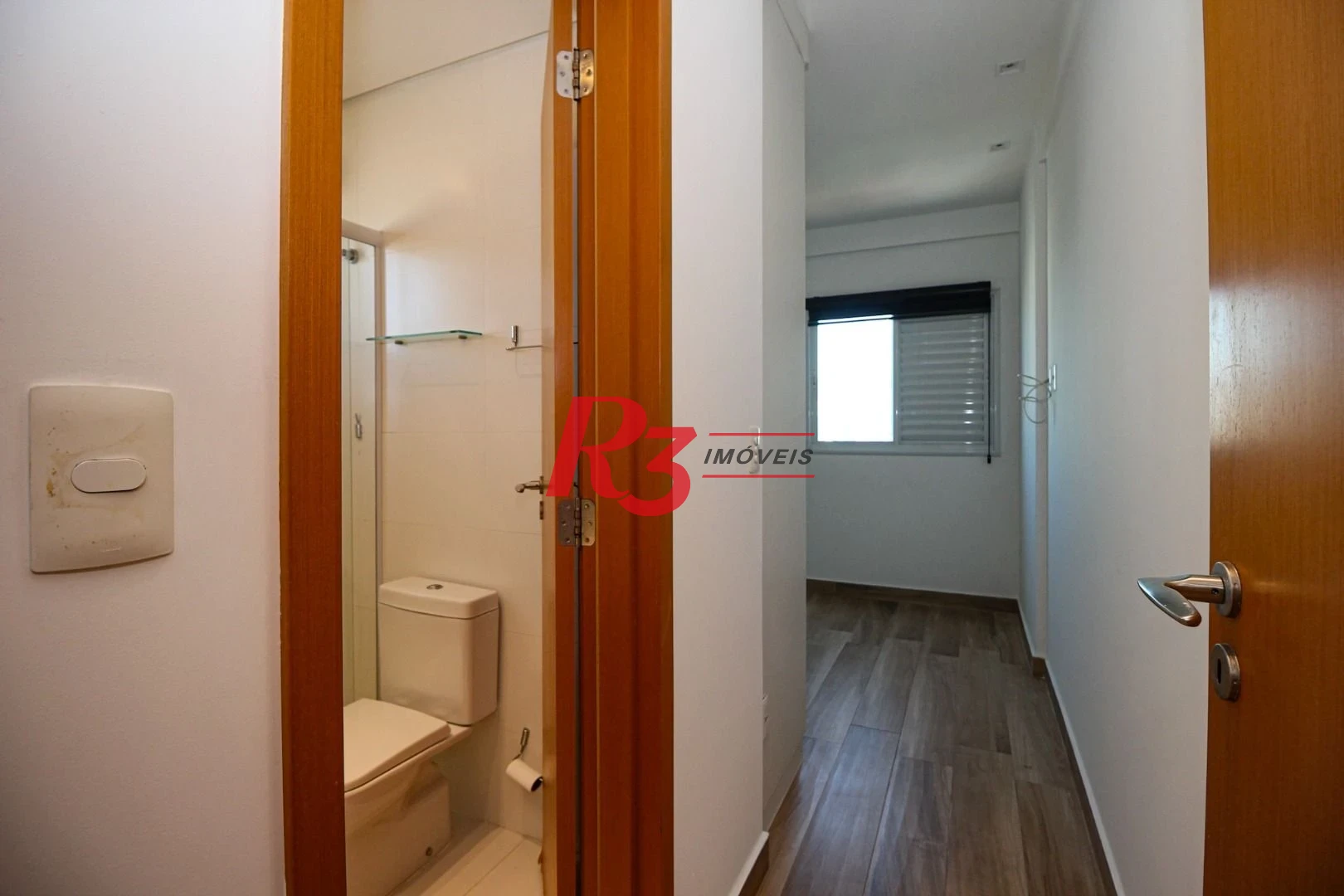 Apartamento á venda 2 dormitórios 2 suítes Edifício Supremo Ponta da Praia