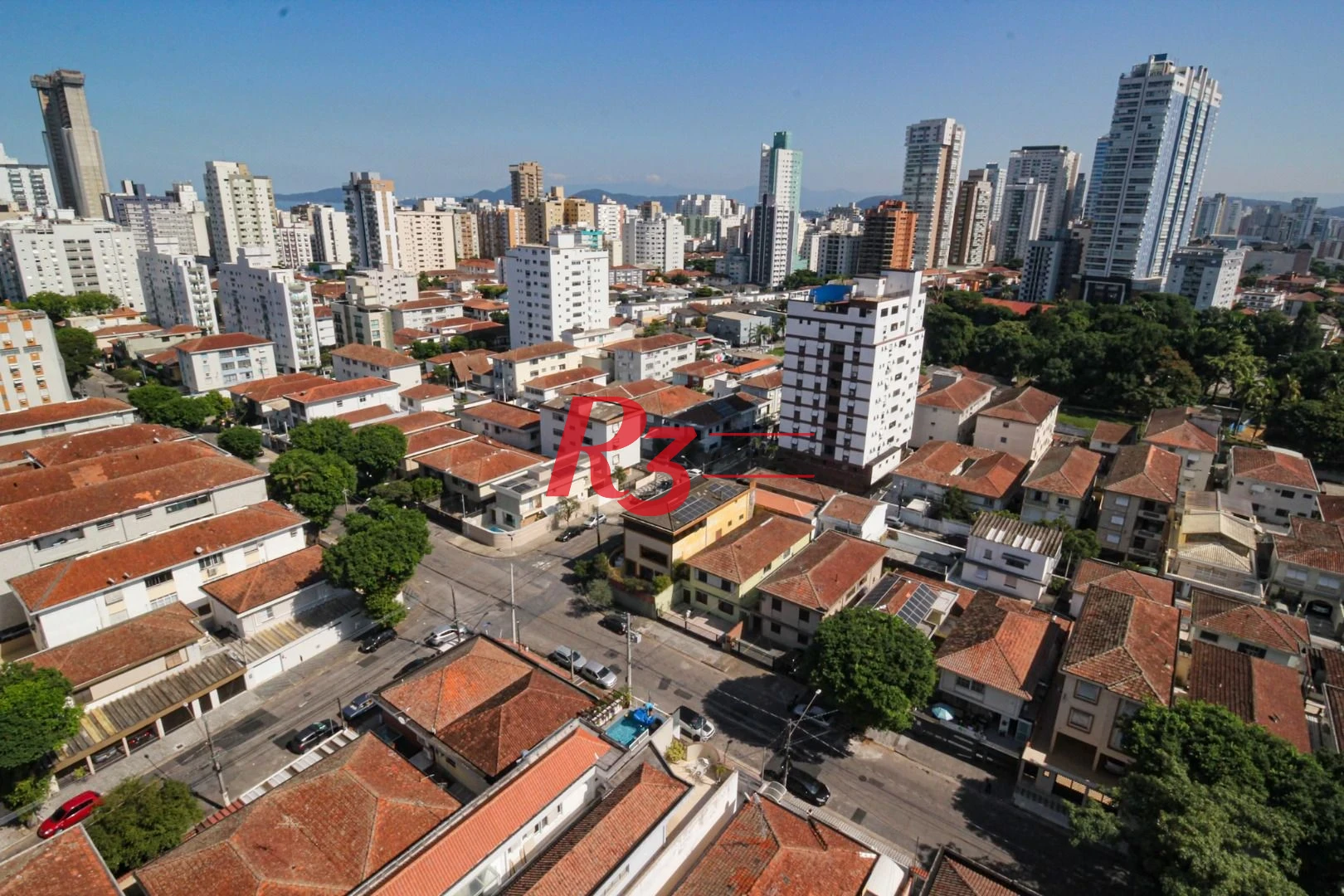 Apartamento á venda 2 dormitórios 2 suítes Edifício Supremo Ponta da Praia