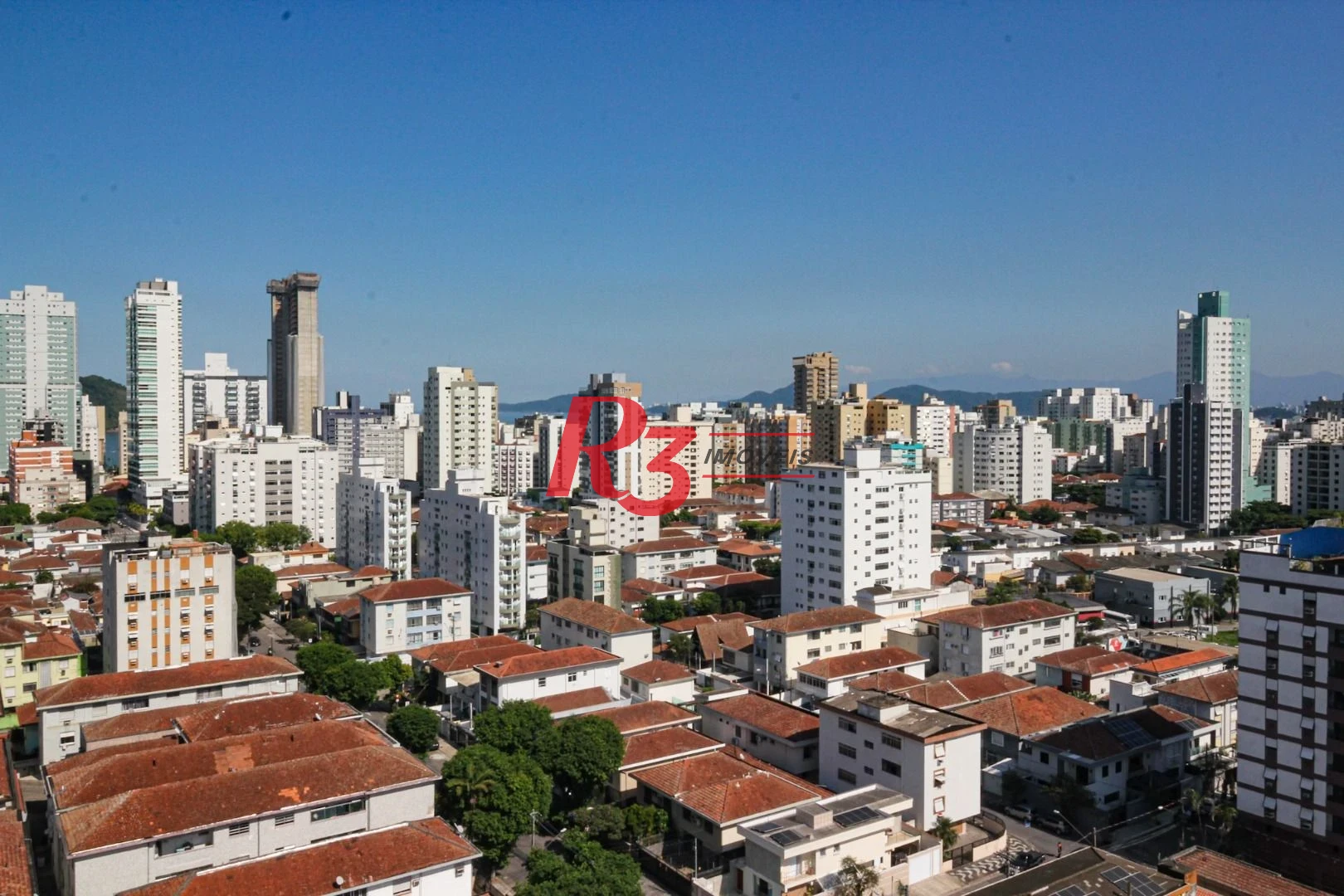 Apartamento á venda 2 dormitórios 2 suítes Edifício Supremo Ponta da Praia