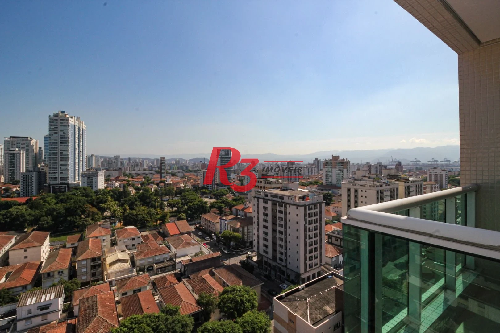 Apartamento á venda 2 dormitórios 2 suítes Edifício Supremo Ponta da Praia