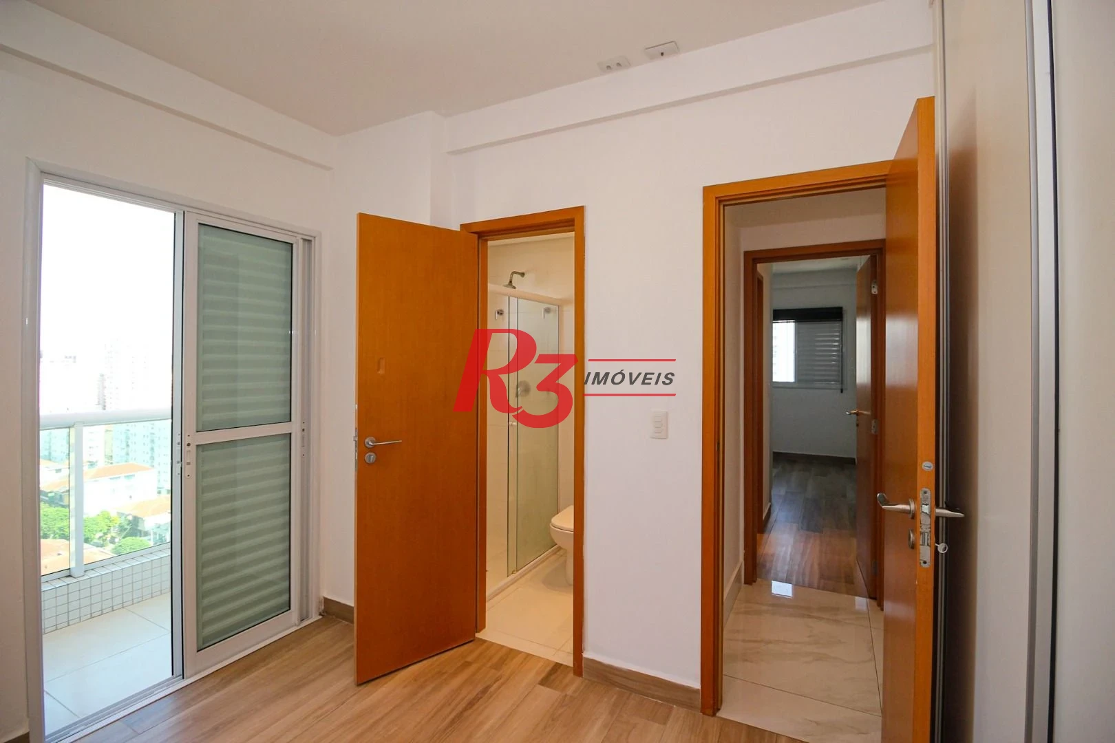 Apartamento á venda 2 dormitórios 2 suítes Edifício Supremo Ponta da Praia