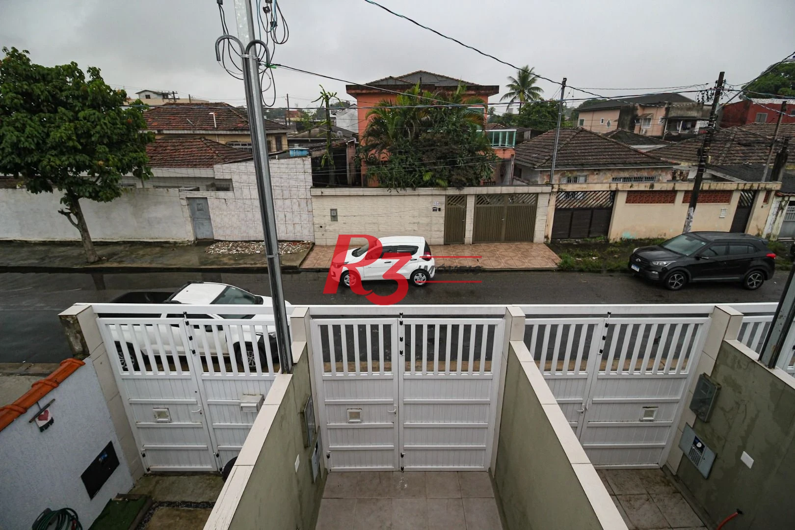 Casa com 2 dormitórios à venda, 90 m² por R$ 375.000,00 - Castelo - Santos/SP