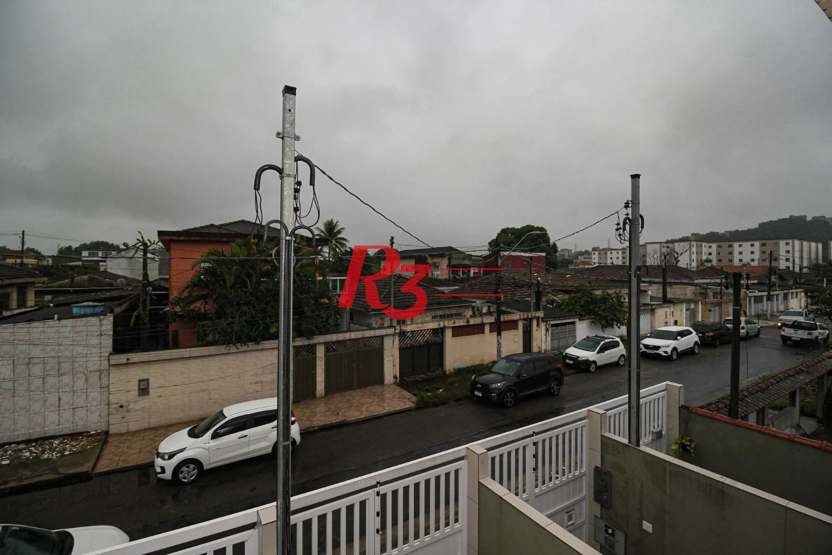 Casa com 2 dormitórios à venda, 90 m² por R$ 375.000,00 - Castelo - Santos/SP