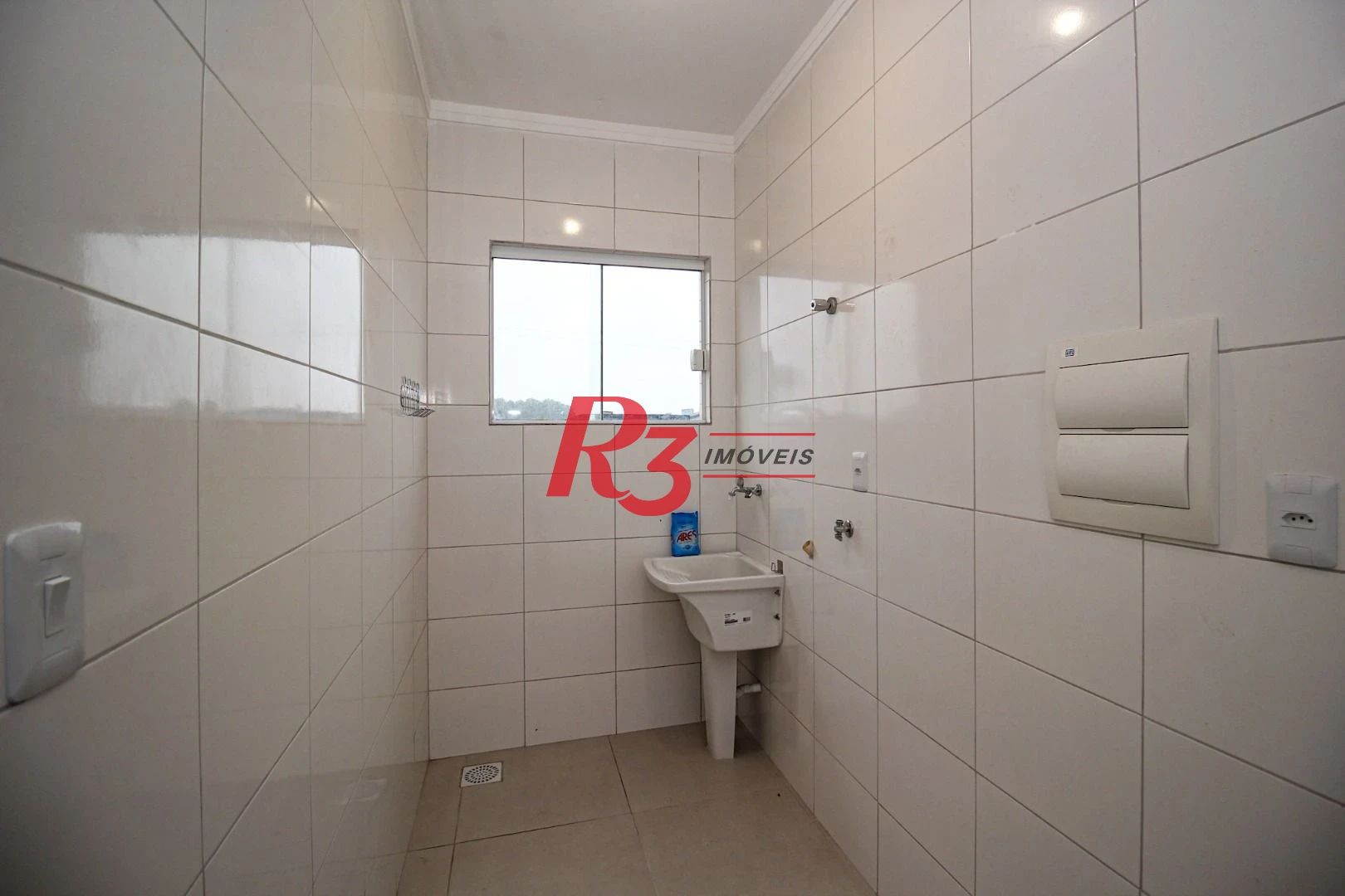 Casa com 2 dormitórios à venda, 90 m² por R$ 375.000,00 - Castelo - Santos/SP