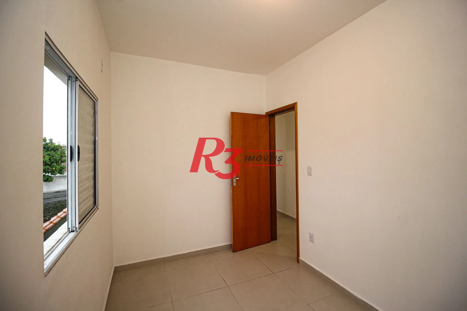 Casa com 2 dormitórios à venda, 90 m² por R$ 375.000,00 - Castelo - Santos/SP